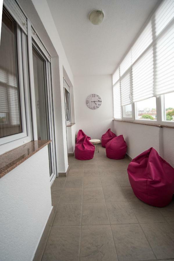 Apartment Lamar - Entry With Pin 0 - 24H, Underground Parking Garage, Elevator Slavonski Brod Zewnętrze zdjęcie