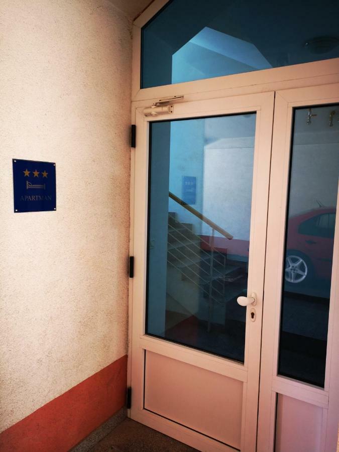Apartment Lamar - Entry With Pin 0 - 24H, Underground Parking Garage, Elevator Slavonski Brod Zewnętrze zdjęcie